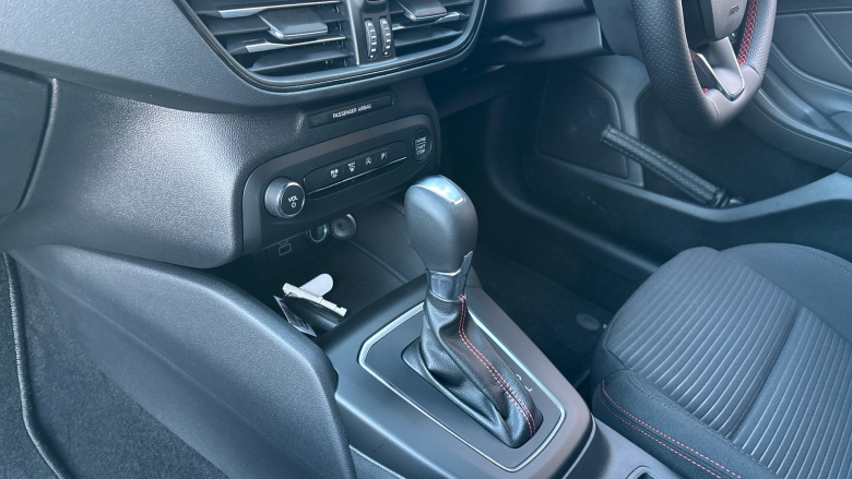 Ford Focus 1.0 EcoBoost Hybrid mHEV 155 ST-Line 5dr Auto Petrol Hatchback